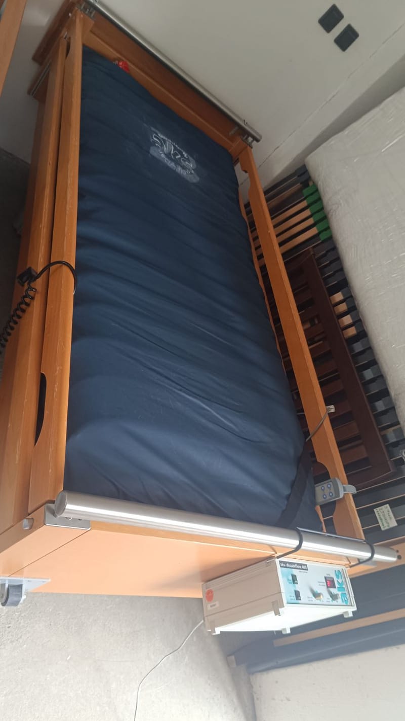 AKS-Decubiflow 400 Nagy cellás kompresszoros Antidecubitus matrac