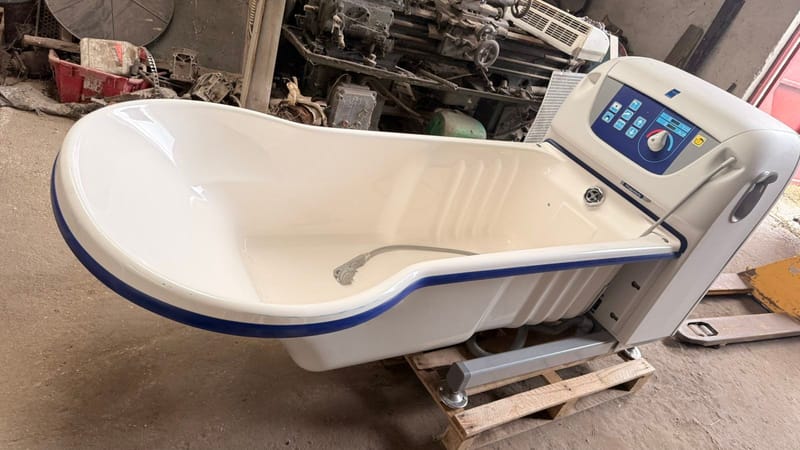 ARJO Rhapsody hydromasszázs rehabilitációs kád - tangentor kád