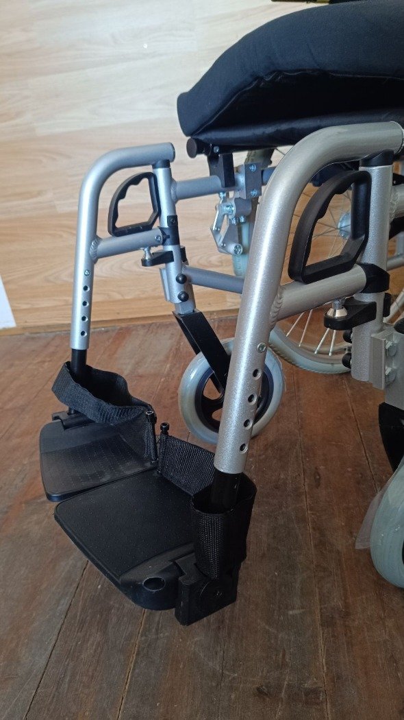 ÚJ B+B Pyro Strart Plus tolókocsi kerekesszék 38cm - 10.