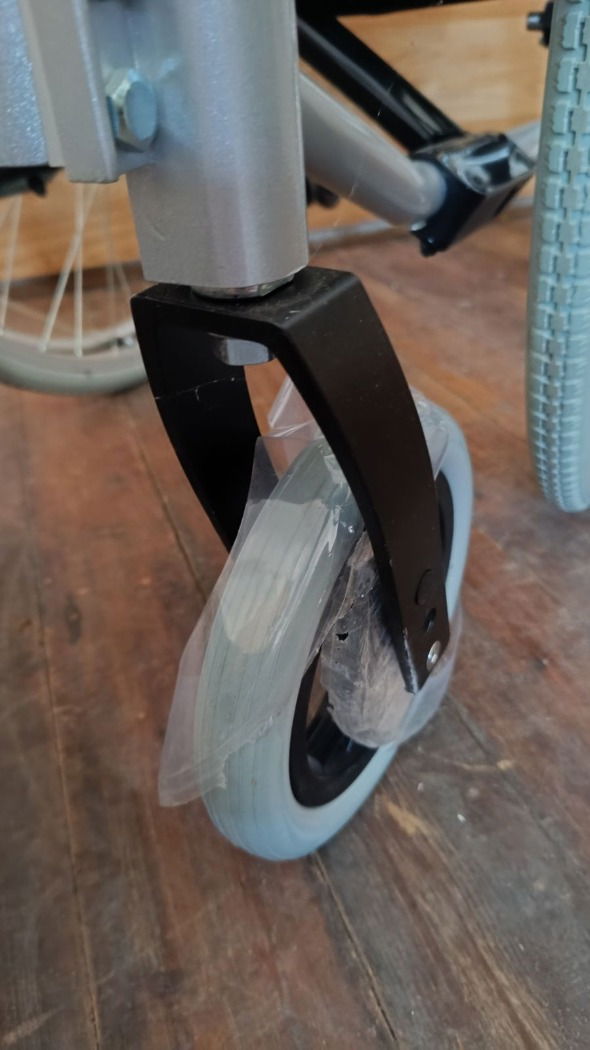 ÚJ B+B Pyro Strart Plus tolókocsi kerekesszék 38cm - 10.