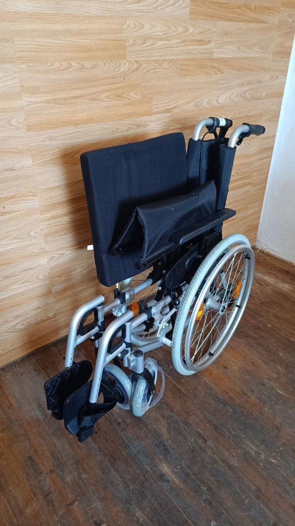 ÚJ B+B Pyro Strart Plus tolókocsi kerekesszék 38cm - 10.