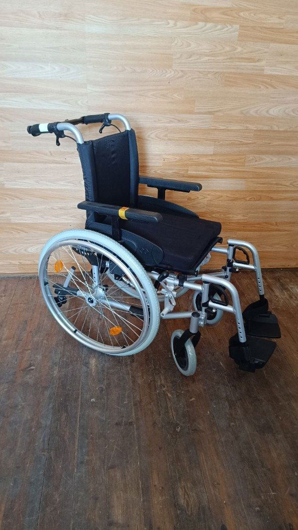 ÚJ B+B Pyro Strart Plus tolókocsi kerekesszék 38cm - 10.