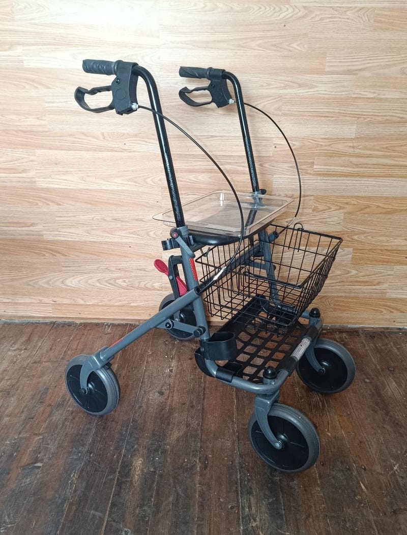 Új Actimo Basic Rollátor gurulós járókeret - összecsukható