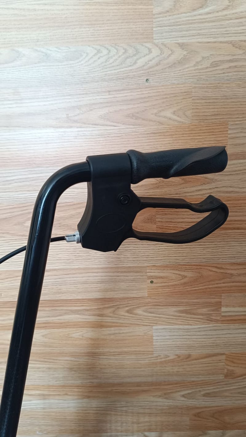 Új Actimo Basic Rollátor gurulós járókeret - összecsukható