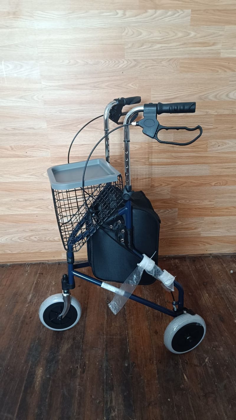 ÚJ Medical Actimo Delta Rollátor gurulós járókeret - összecsukható