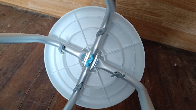 ÚJ Fürdetőszék tusolószék zuhanyzóba forgó ülőfelülettel - állítható magassággal