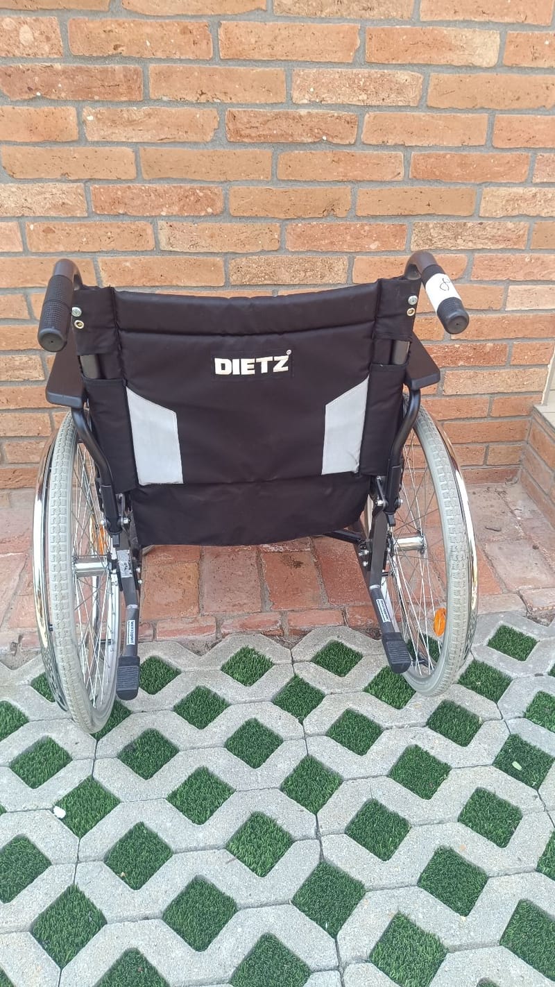 Dietz kerekesszék tolókocsi - Lábtartó nélkül! - 43cm - 3.