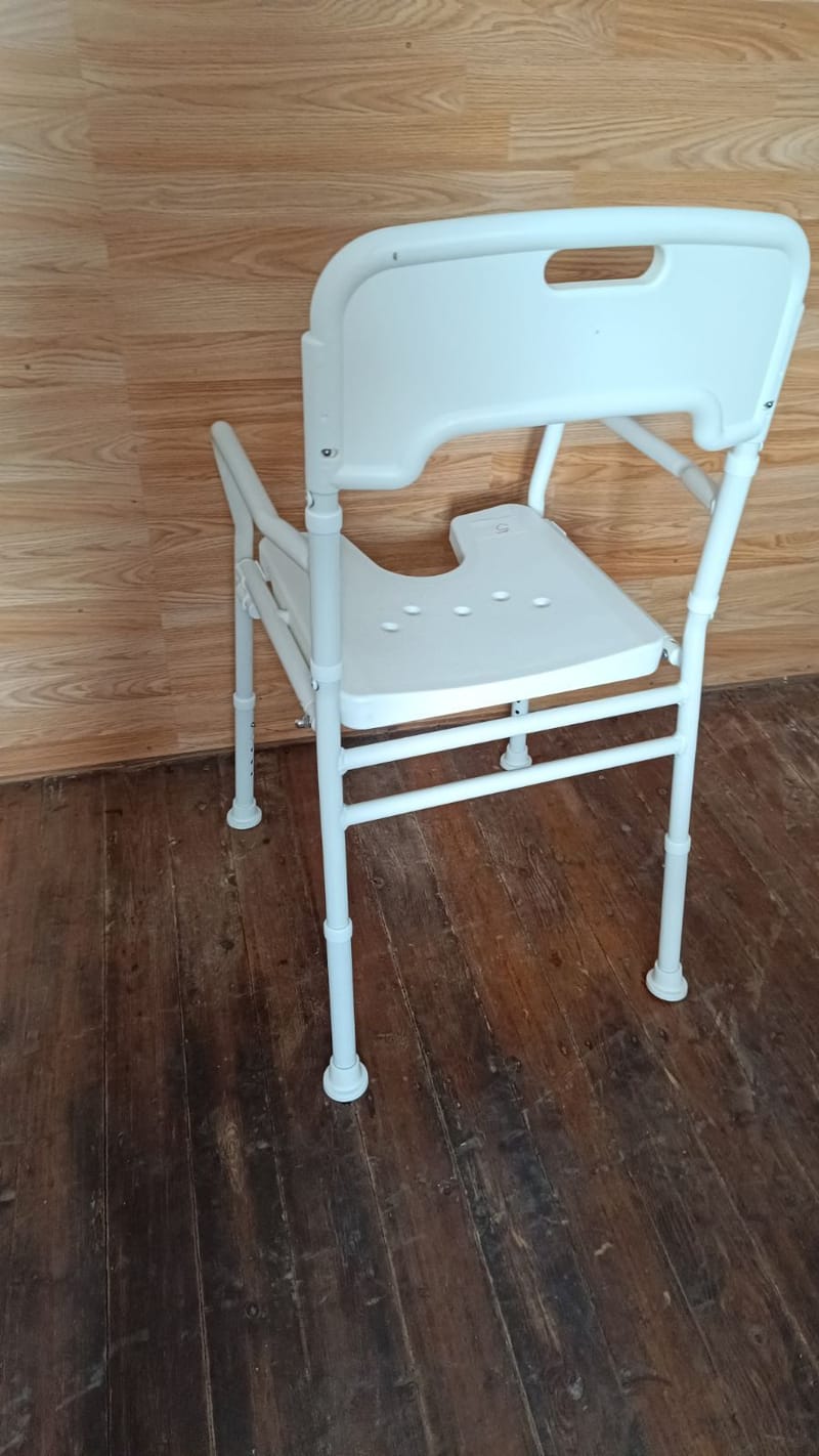 Új Drive Fürdetőszék háttámlával karfákkal - állítható ülésmagasság! 5.