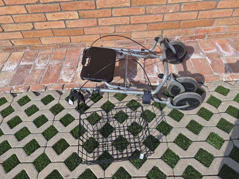 Drive Rollátor gurulós járókeret - összecsukható - 1.