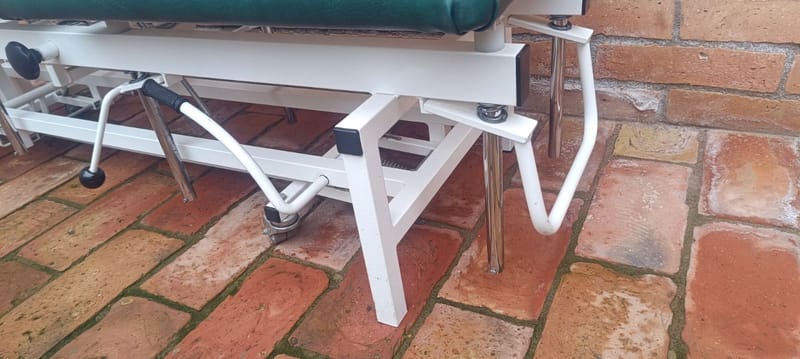 Rezila kiropraktőr kiropraktikai csontkovács ágy kezelőágy