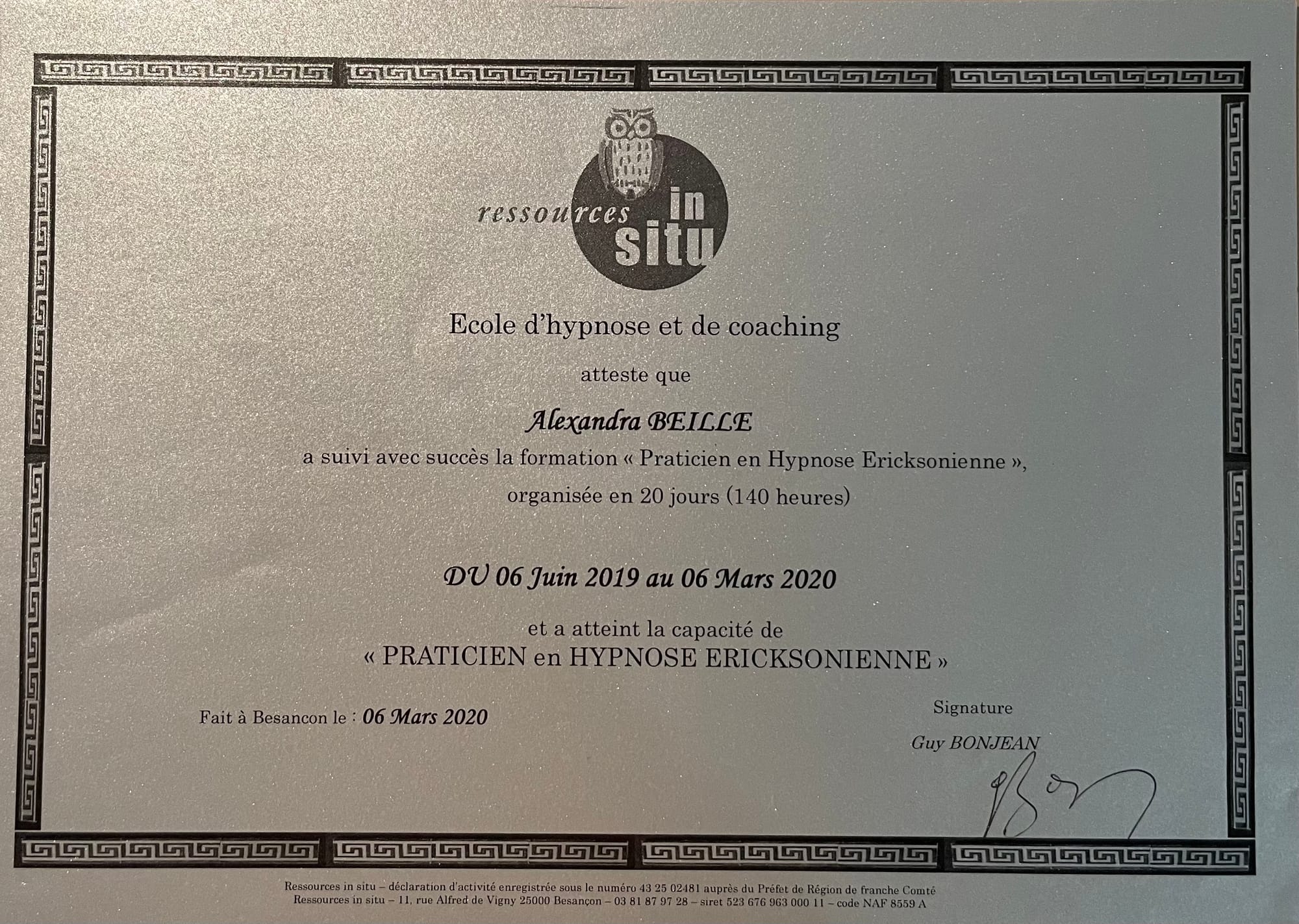 PRATICIENNE EN HYPNOSE ERIKSONNIENNE