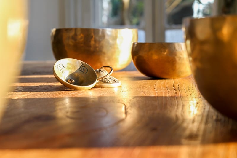 Les Bienfaits des Bols Tibétains pour l'Équilibre Énergétique et le Bien-Être