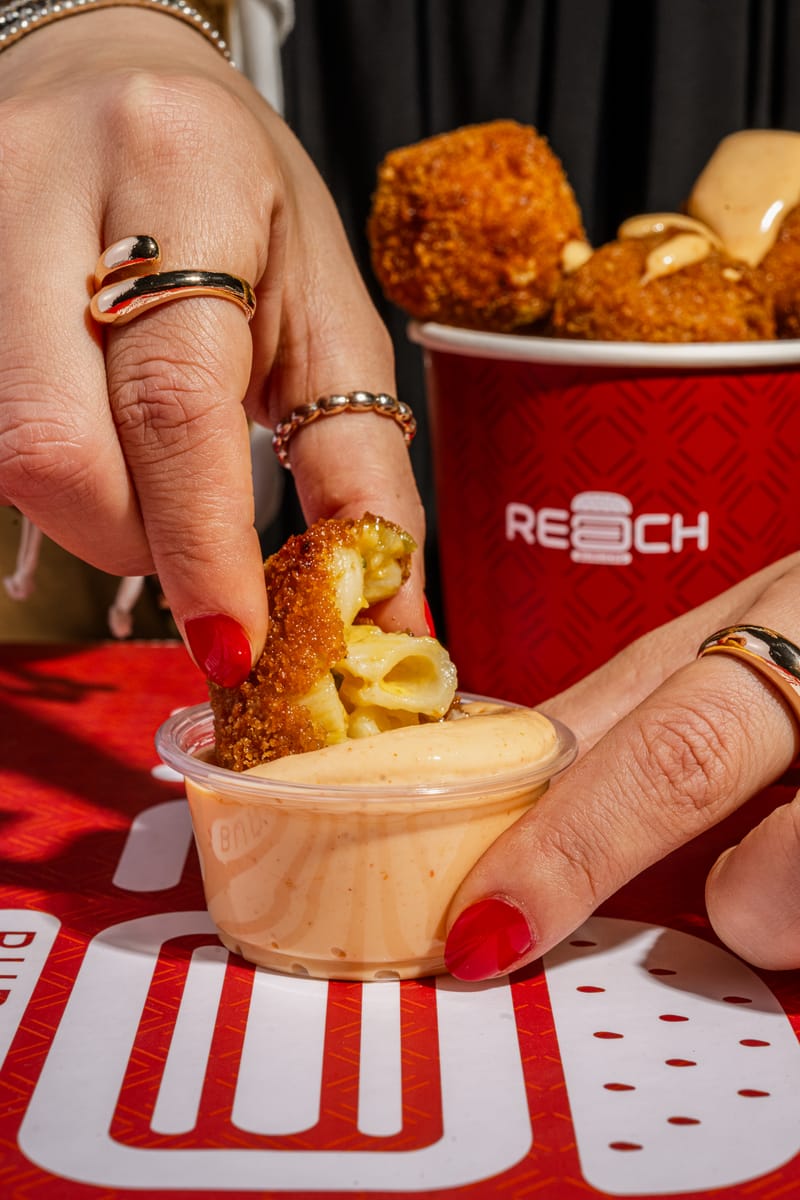 Reach Burger 