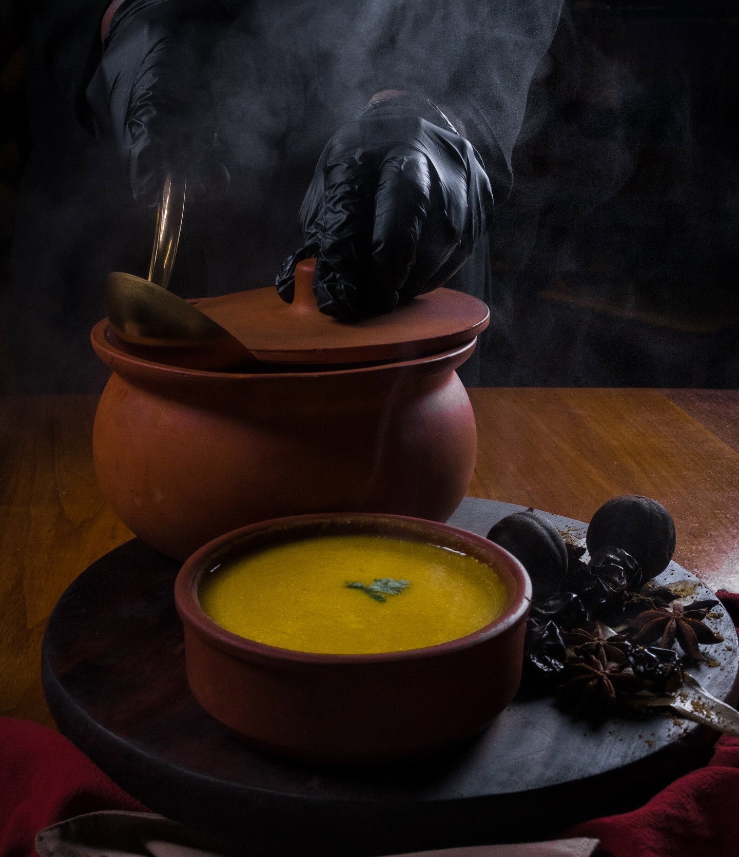 تصويرنا مطعم من المطاعم اللي تقدم أكل هندي بشكل مختلف