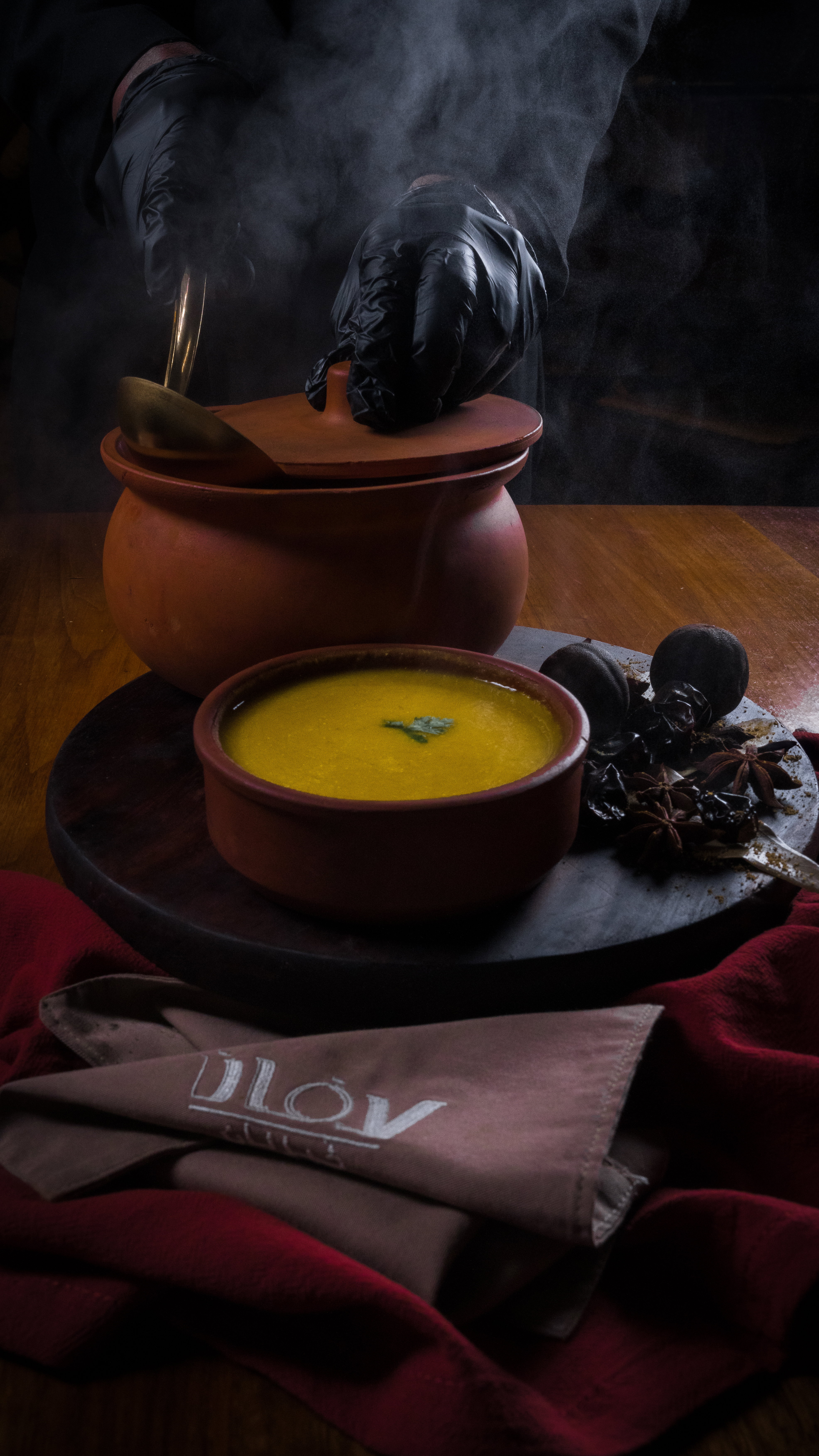 تصويرنا مطعم من المطاعم اللي تقدم أكل هندي بشكل مختلف