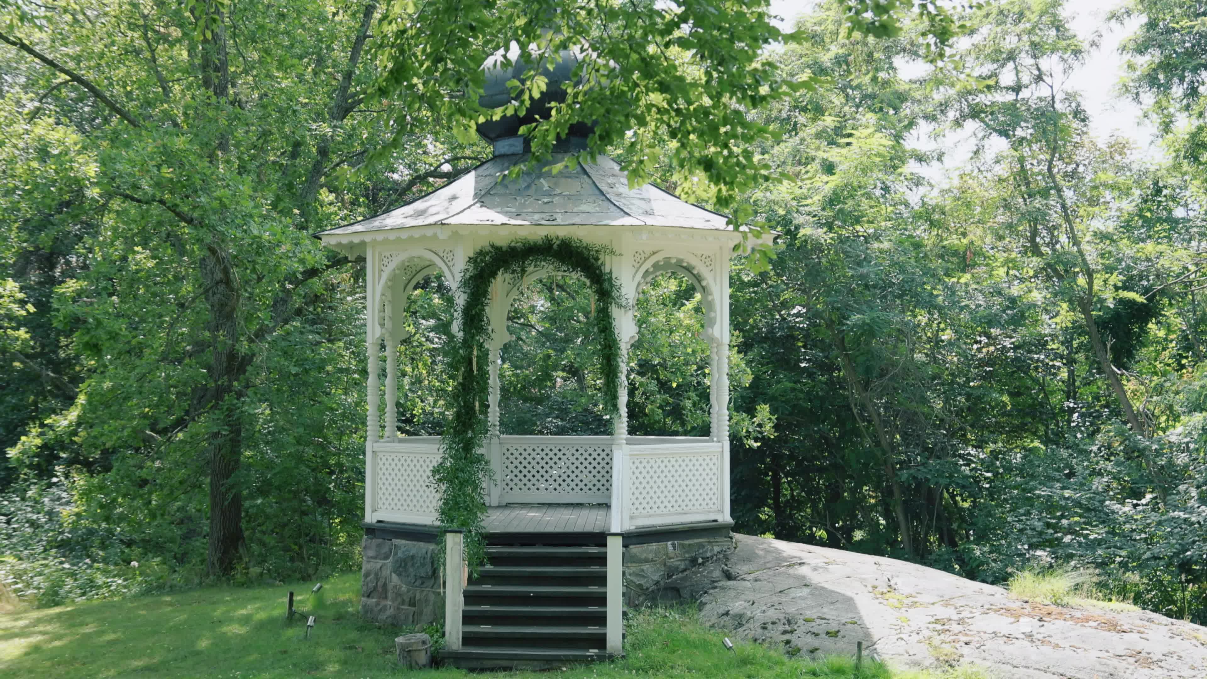 VOWS & FILMS  thumbnail