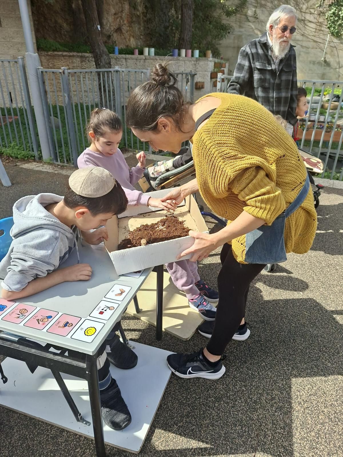יום החלפות צוות