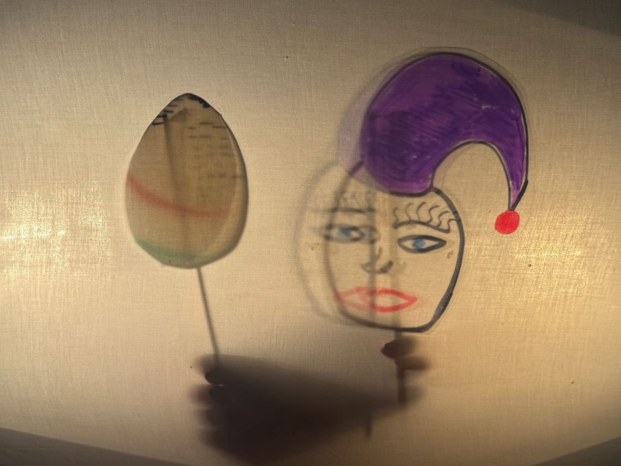 הביצה שהתחפשה תאטרון צלליות