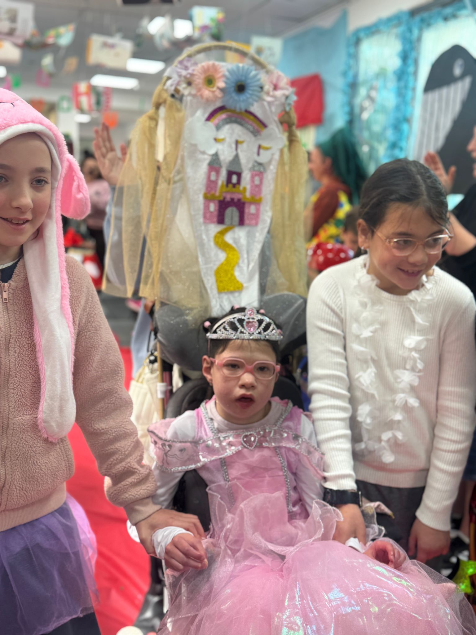 תהלוכת תחפושות מהבית