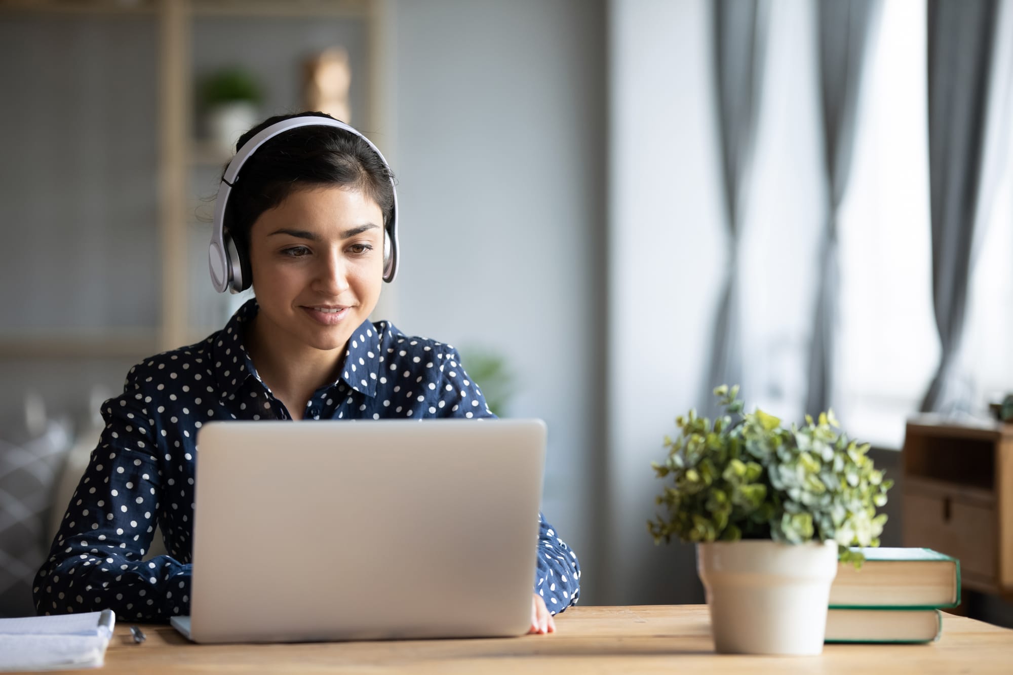 CICLO DE CONVERSACIONES TERAPEUTICAS GRATUITAS ONLINE CON PAMELA DEINO