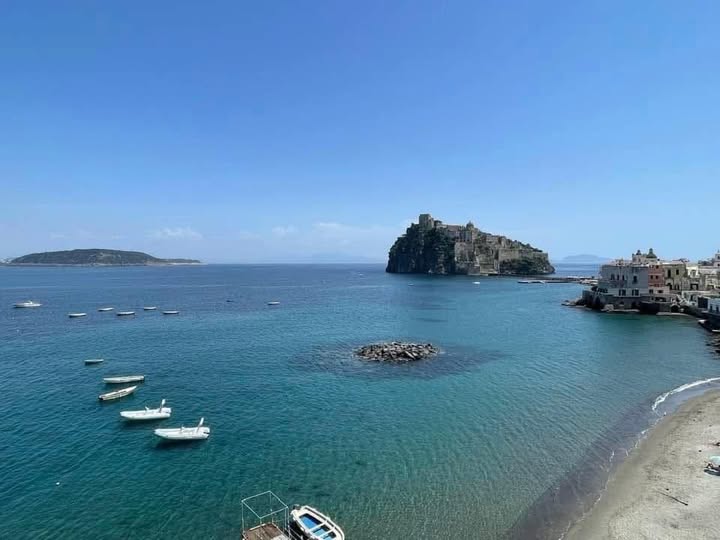 ETIMOLOGIA DI PITHECUSA