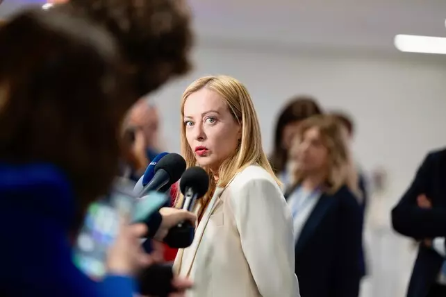 Meloni prepara la conferenza di Roma: 'Sempre con Kiev'