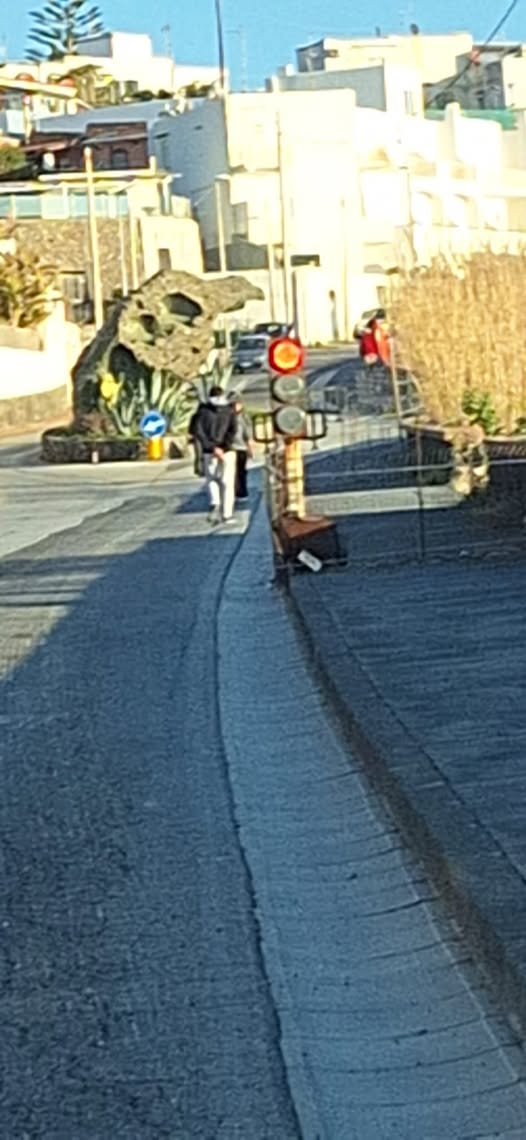 A FORIO I SEMAFORI NON FNZIONANO A DOVERE (savio)