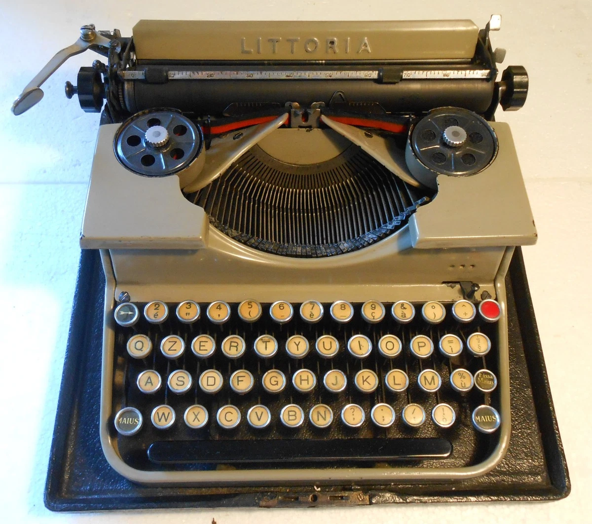 l'EDITORIALE DI