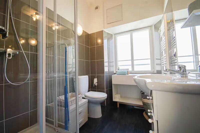 5 personnes - 3 pièces - 1 salle de bain