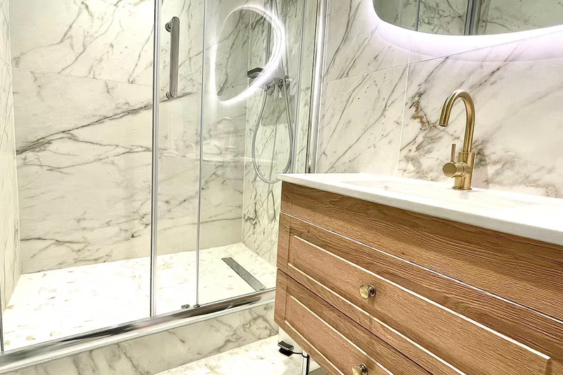 6 personnes - 4 pièces - 3 salles de douches