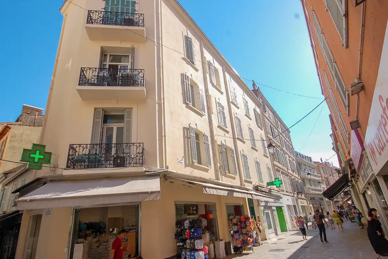 6 personnes - 4 pièces - 3 salles de douches