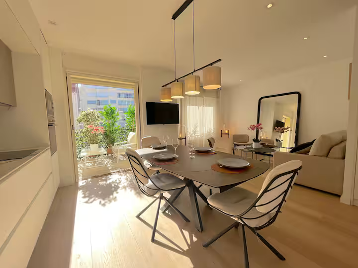 5 personnes - 3 pièces - 3 salle de douches