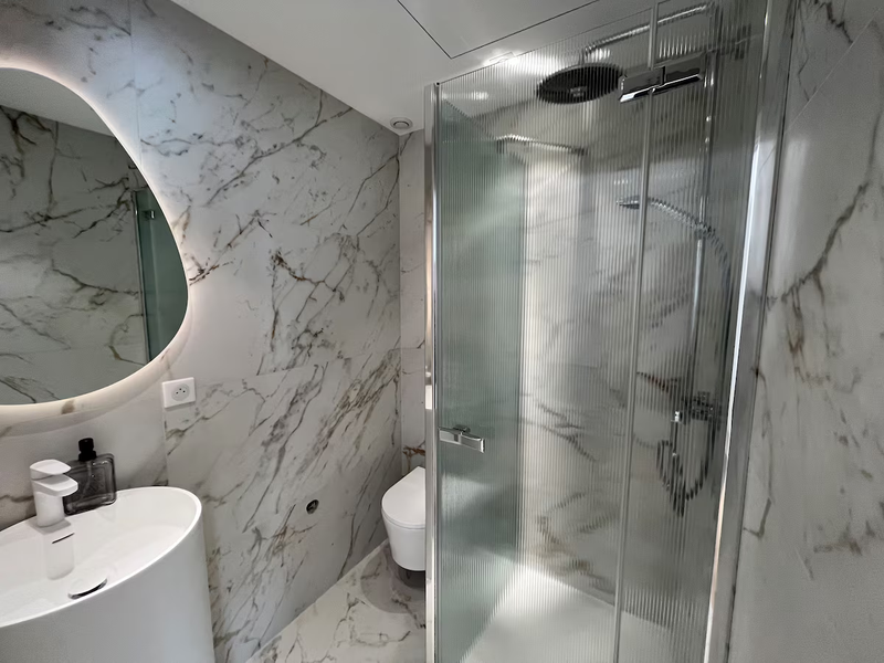 5 personnes - 3 pièces - 3 salle de douches