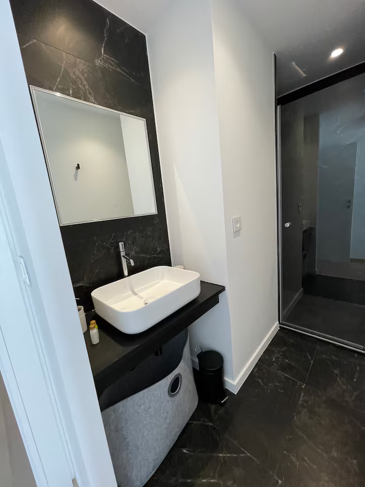 6 personnes - 4 pièces - 3 salles de couches - Garage