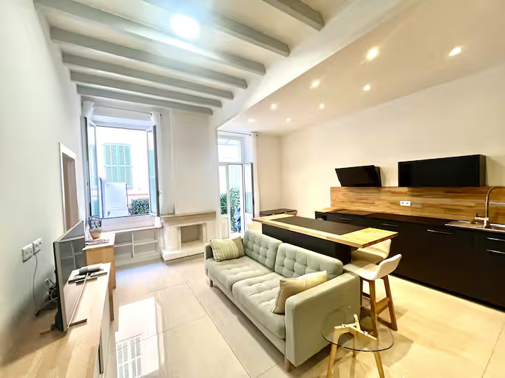 4 personnes - 2 chambres - 2 salles de douches - Garage