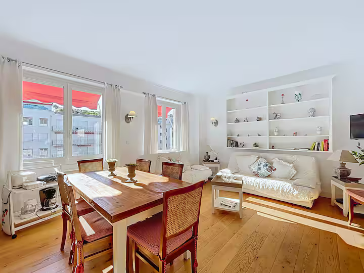 4 personnes - 2 chambres - 2 salles de douches