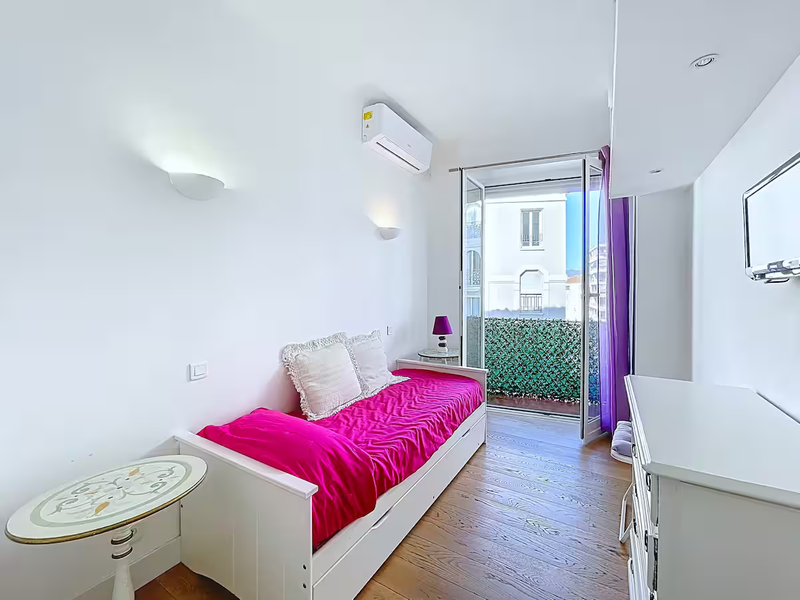 4 personnes - 2 chambres - 2 salles de douches