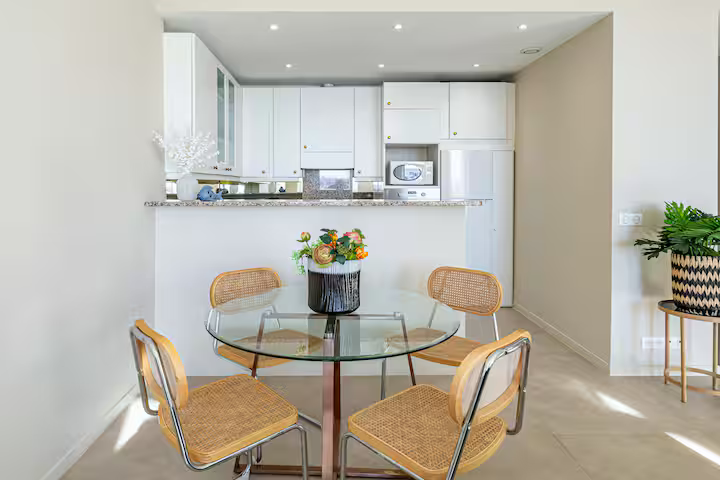 4 personnes - 1 chambre - 1 salle de douche