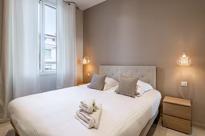 4 personnes - 1 chambre - 1 salle de douche