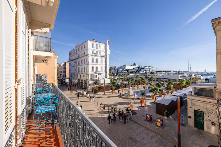 4 personnes - 1 chambre - 1 salle de douche