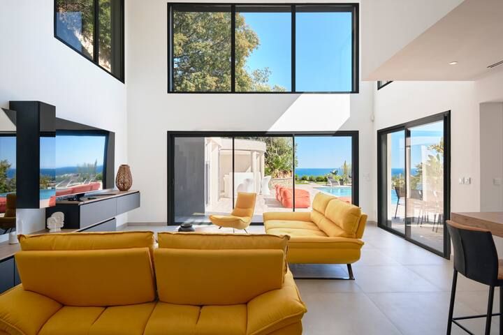 10 personnes - 5 chambres - 5 salles de douches 