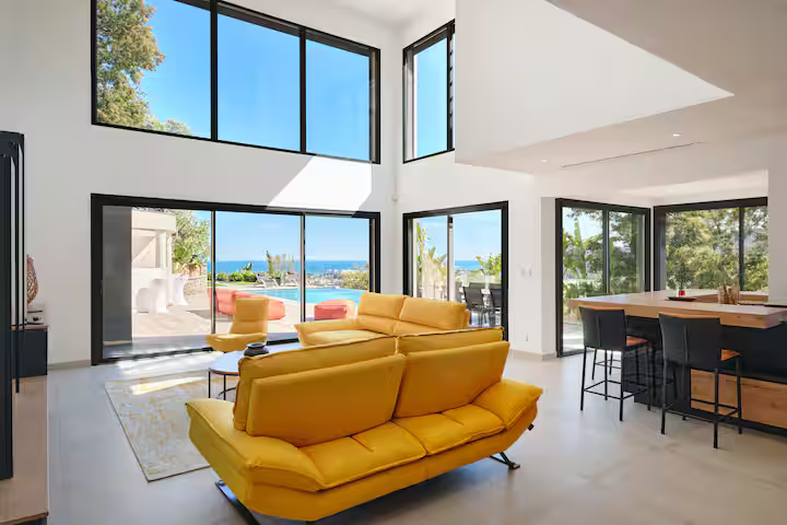 10 personnes - 5 chambres - 5 salles de douches 