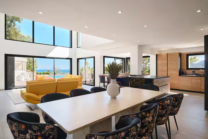 10 personnes - 5 chambres - 5 salles de douches 