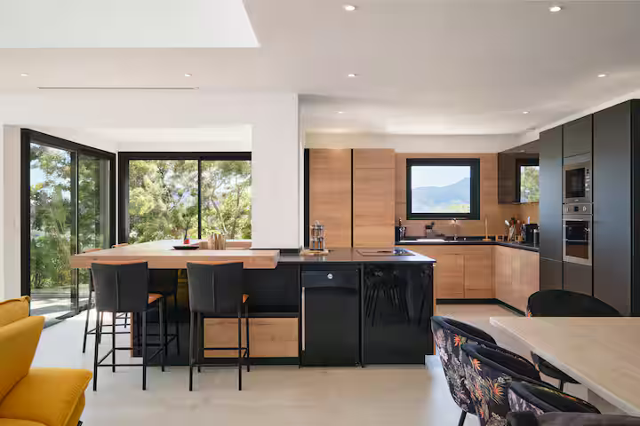 10 personnes - 5 chambres - 5 salles de douches 