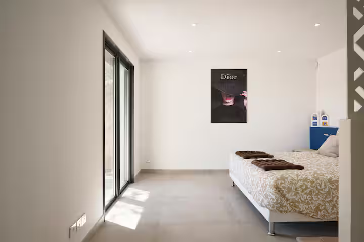 10 personnes - 5 chambres - 5 salles de douches 