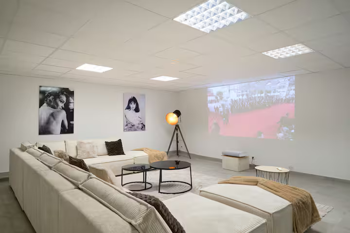 10 personnes - 5 chambres - 5 salles de douches 