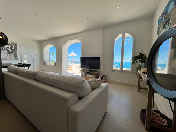 8 personnes - 3 chambres - 3 salles de douches