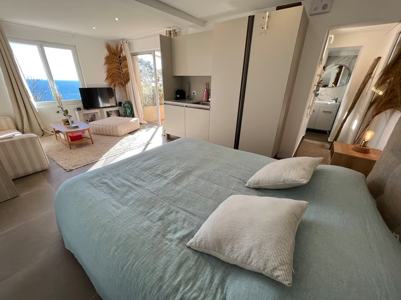 8 personnes - 3 chambres - 3 salles de douches