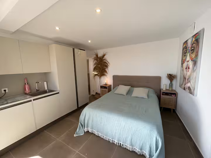 8 personnes - 3 chambres - 3 salles de douches