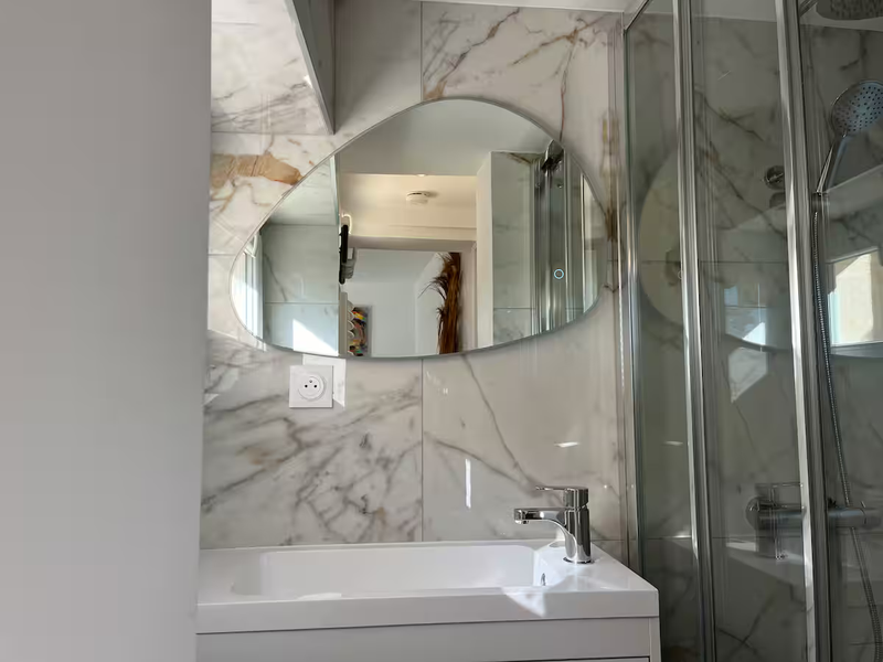 8 personnes - 3 chambres - 3 salles de douches